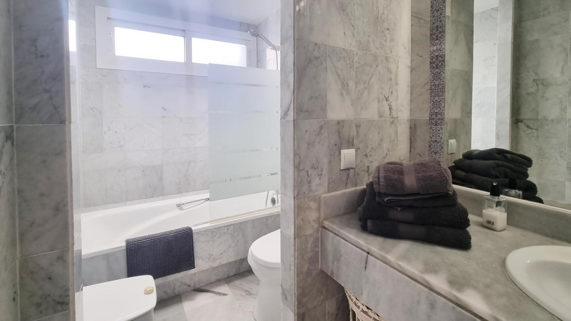 Villa 4 Bed House With Pool Walk To Puerto Banus Fast Internet Marbella Exterior foto